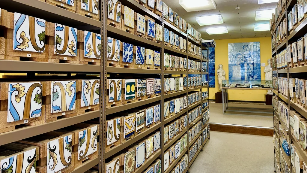 Bank of Materials Banco de Materiais Porto, Portugal