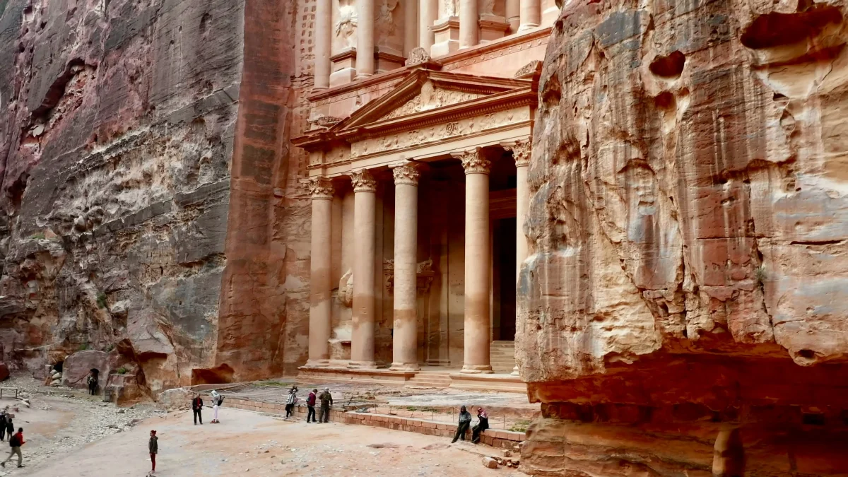 Explore Jordan with Ease Jordan view of Petra