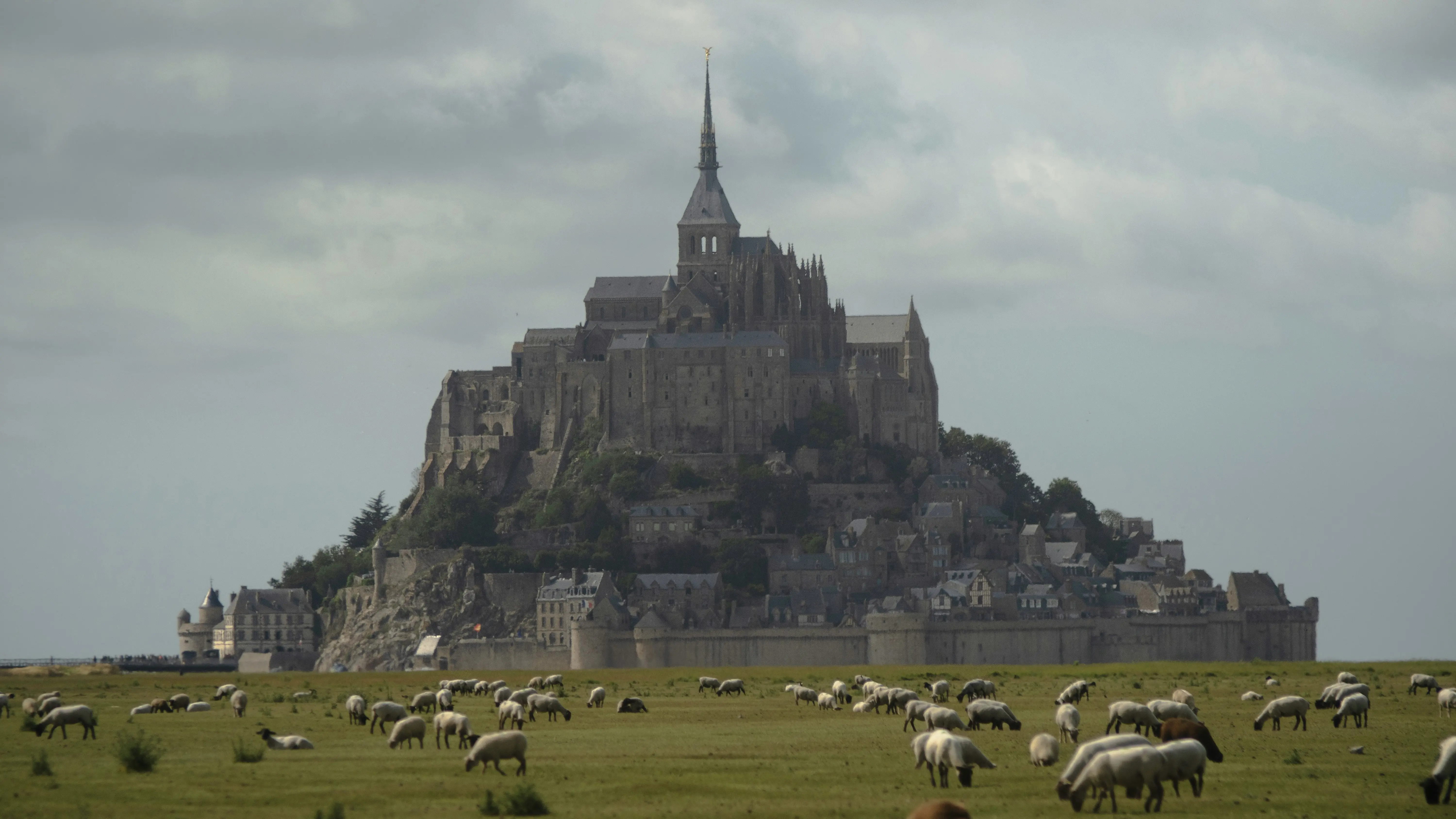Le Mont Saint-Michel Slider Image